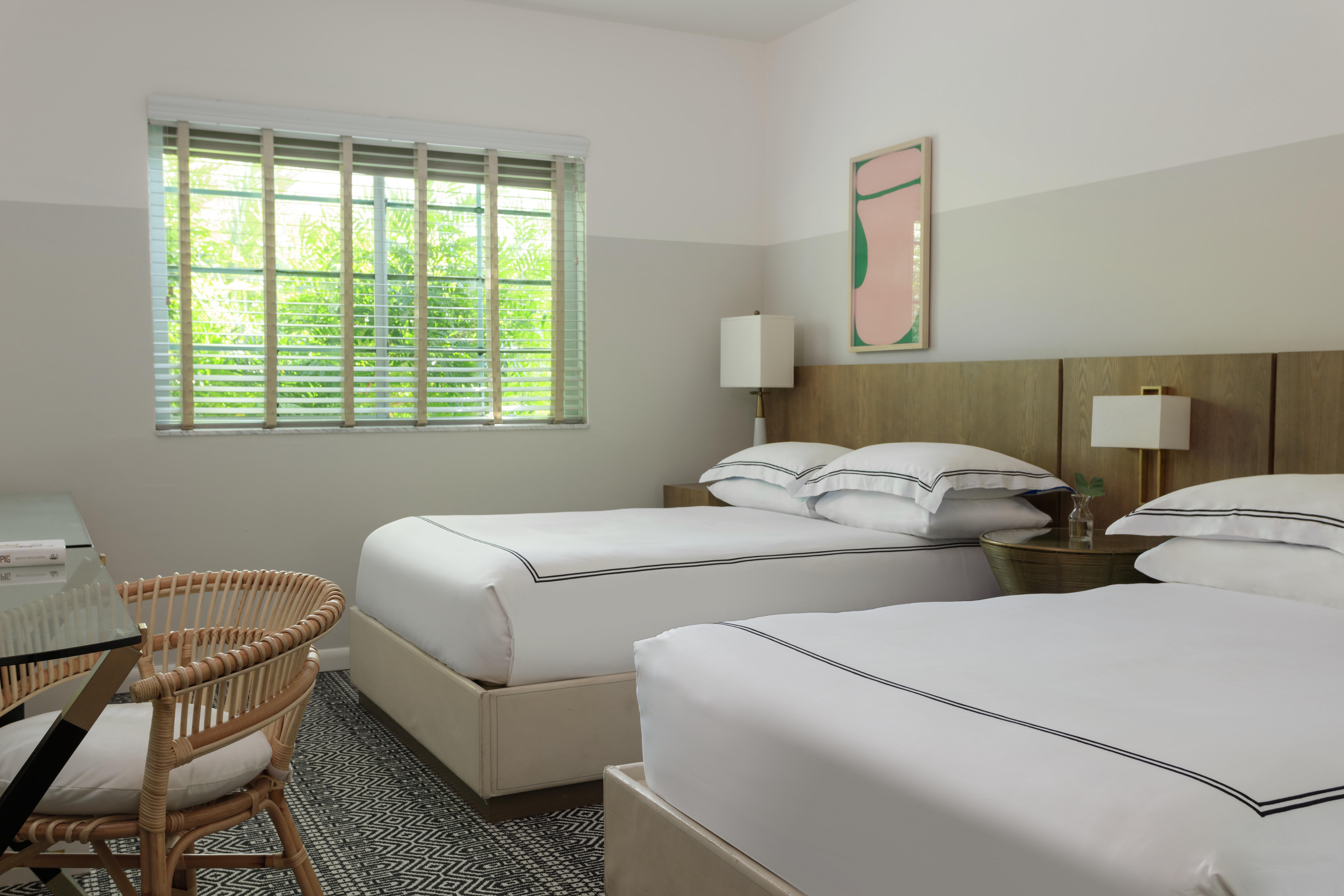 Kimpton Surfcomber Hotel By Ihg — Photos 3